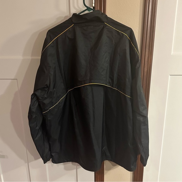 Nike Iowa Hawkeyes Men’s Windbreaker Jacket Size XL - Picture 3 of 3